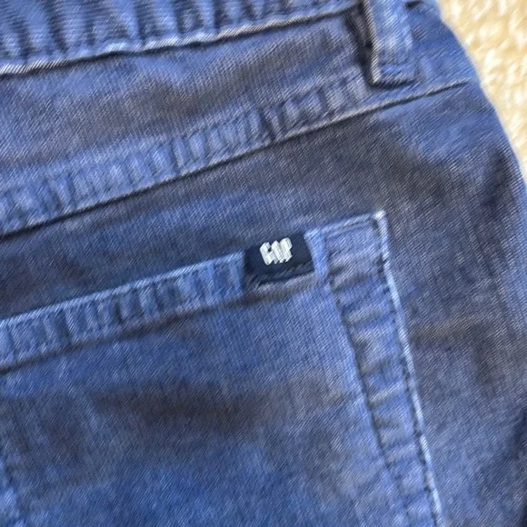 GAP Women's Blue Cordoroy shorts - Picture 3 of 8